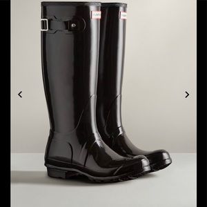 Hunter Original Tall Gloss Rain boots size 8 black